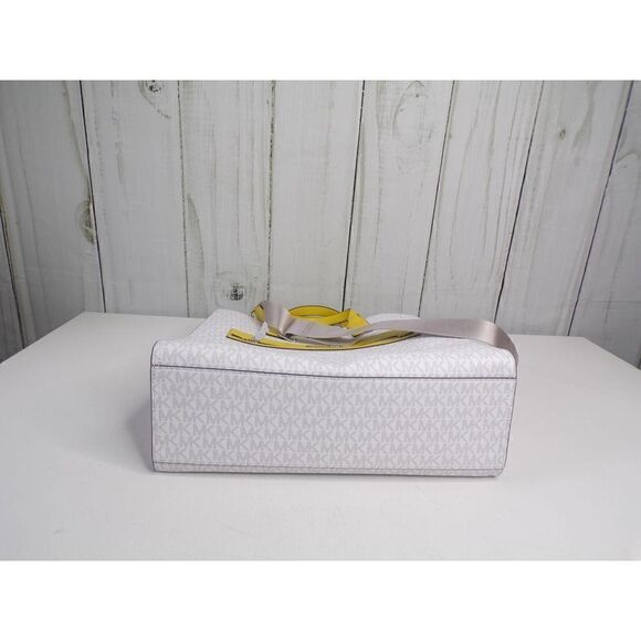 Michael Kors Kenly Citrus Multi Tote NWT - Picture 5 of 8